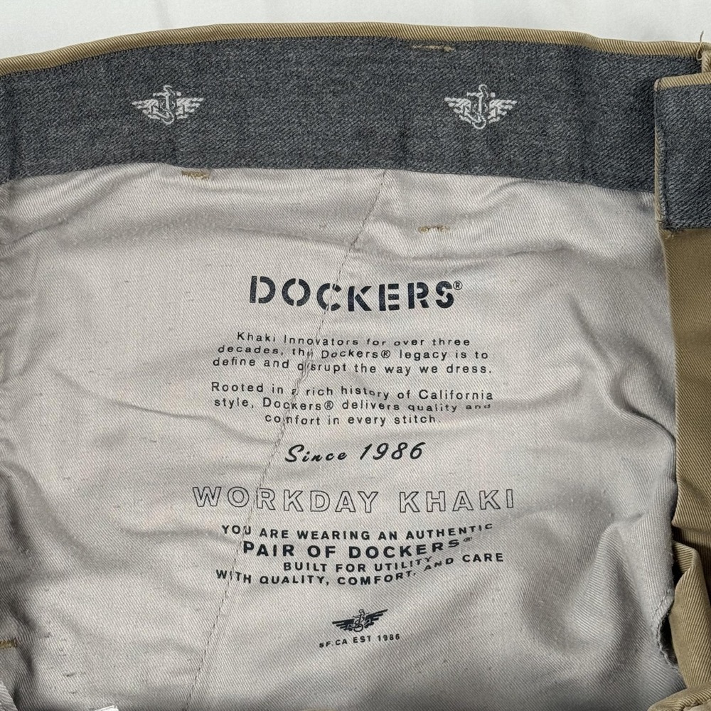 Dockers Pants 38x33 Khaki Workday Straight Smart 360 Flex Stretch Career Preppy - Picture 9 of 15